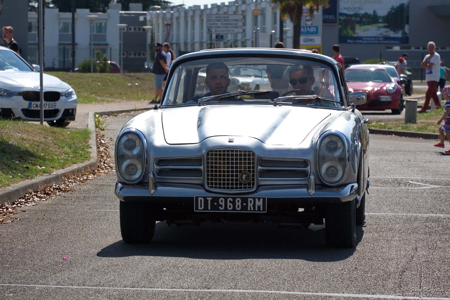 Facel-02.jpg