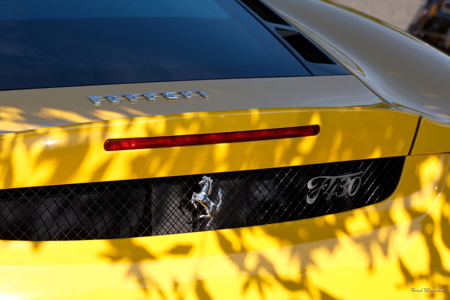Ferrari-01.jpg