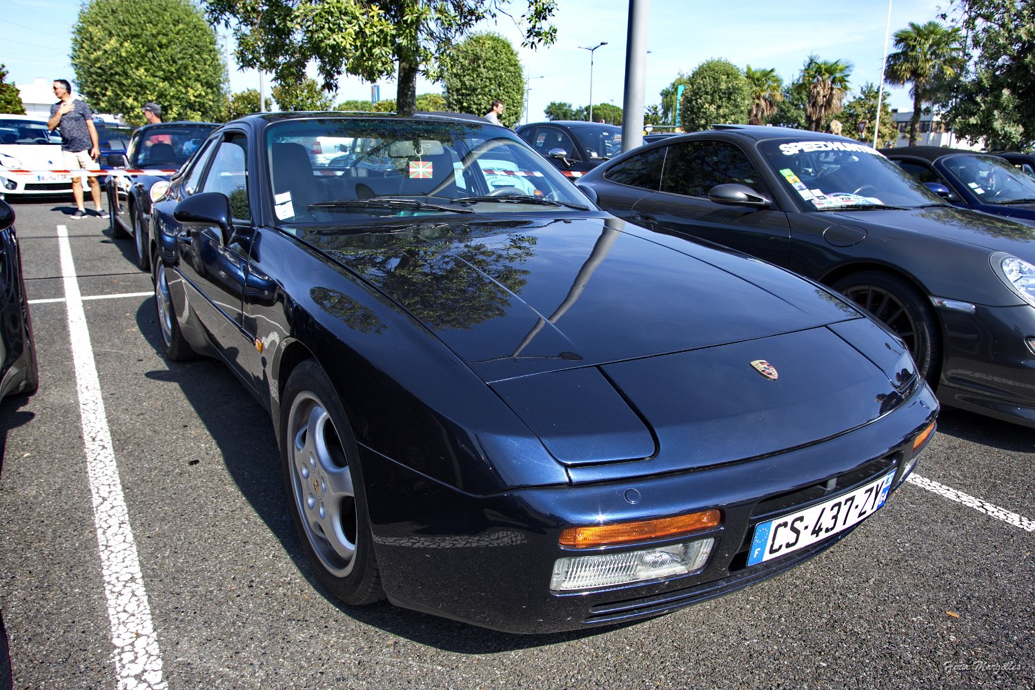 Porsche-04.jpg