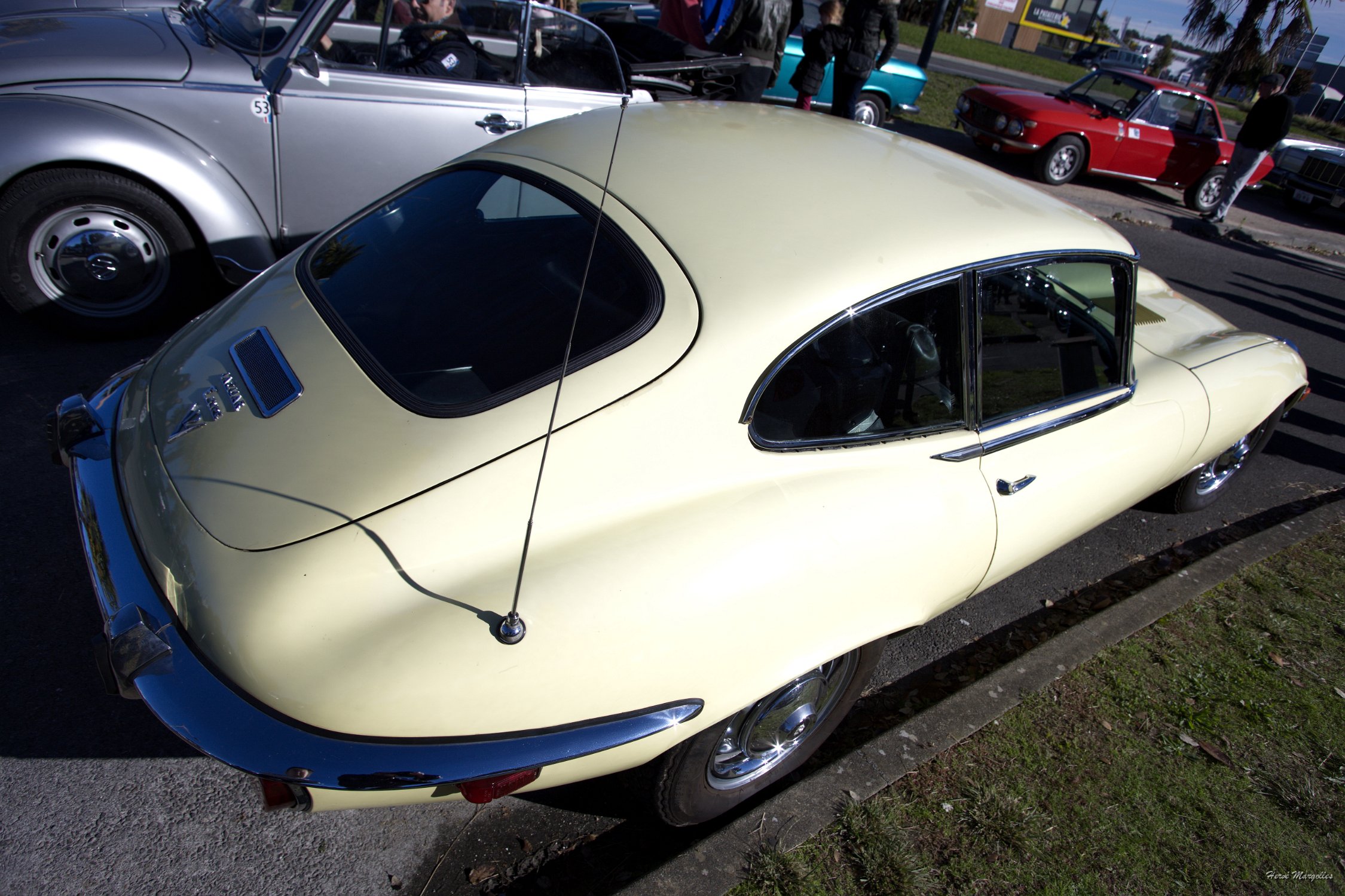 Jaguar-TYPE-E-01.jpg