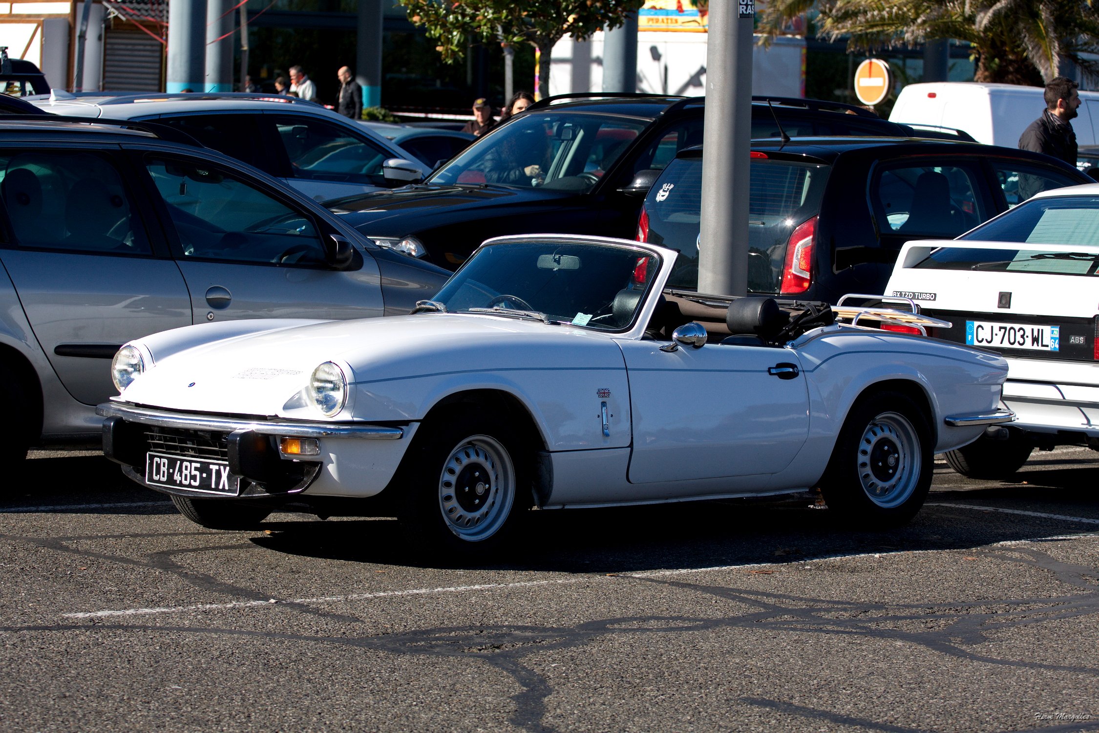 Triumph-Spitfire-01.jpg