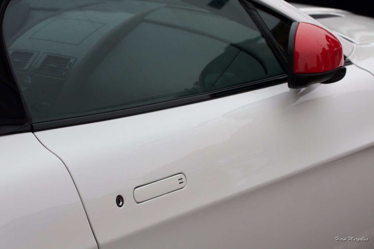 Aston-N430-03.jpg