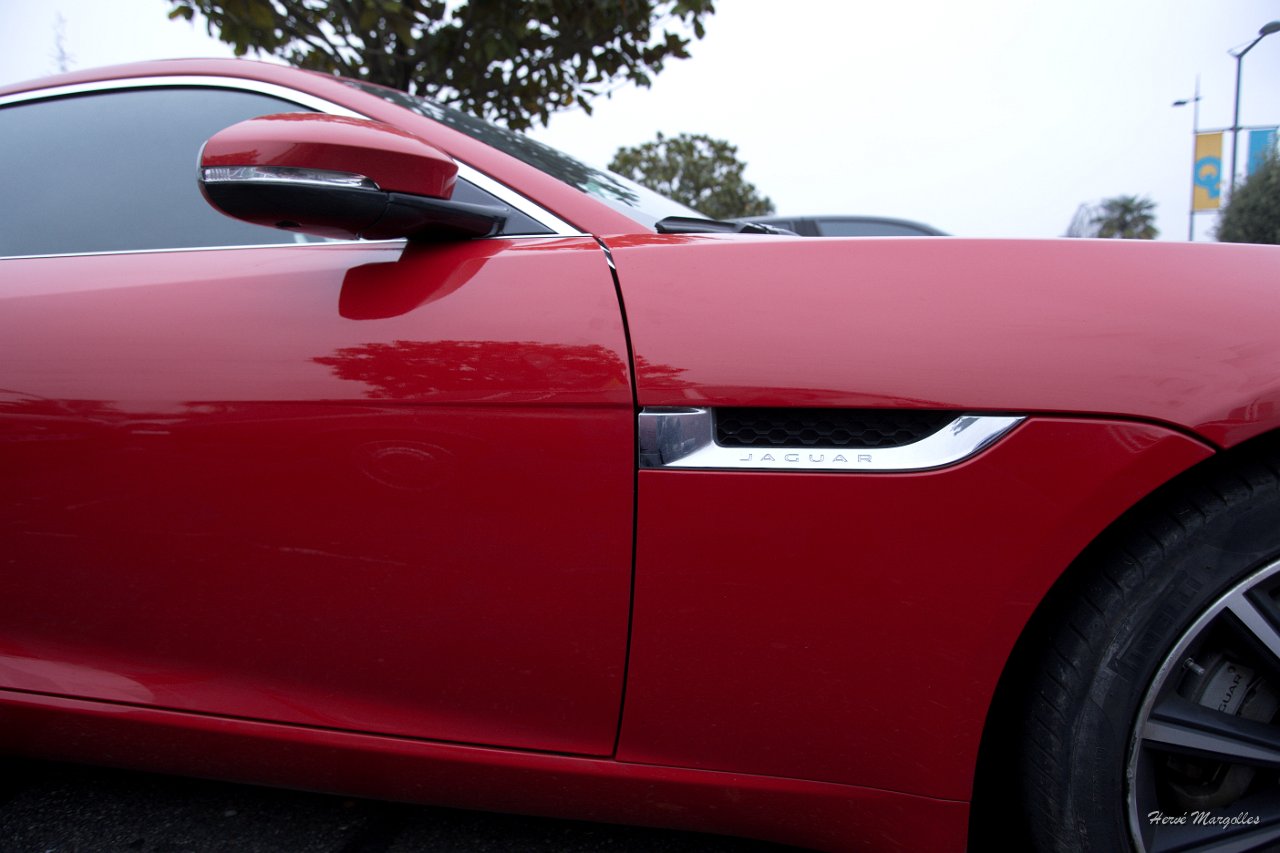 Jaguar-FType-02.jpg