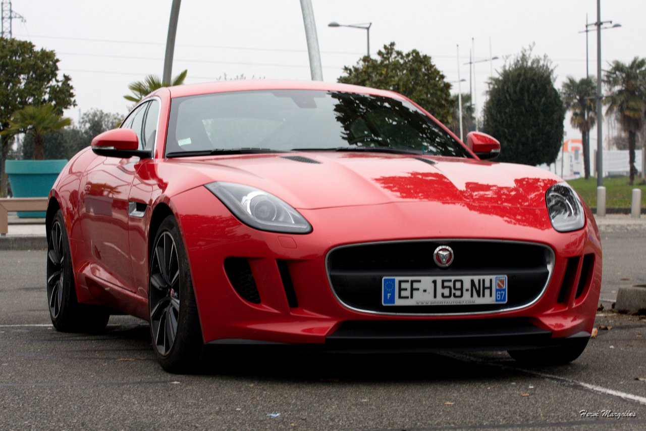 Jaguar-FType-04.jpg