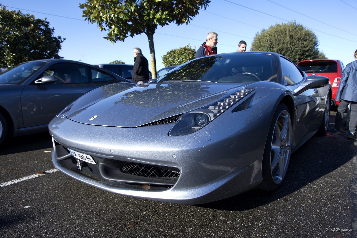 Ferrari-01.jpg