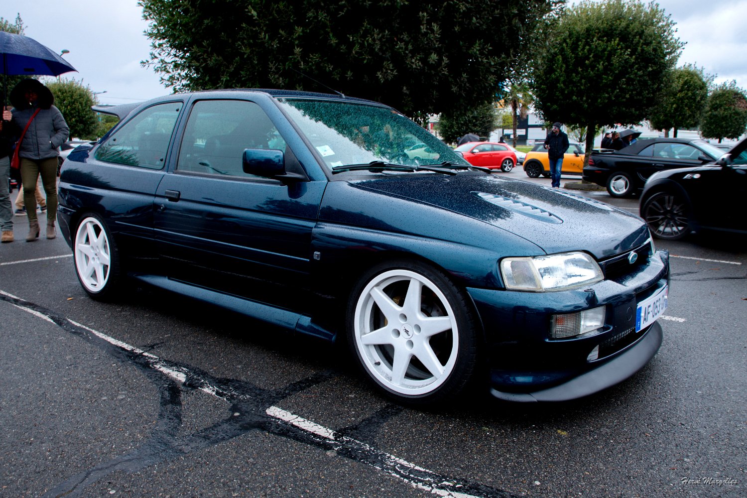 Ford-Escort-Cosworth-03.jpg