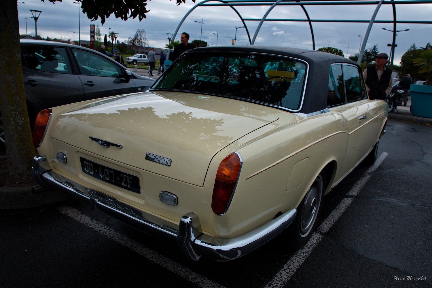Rolls-Royce-01.jpg