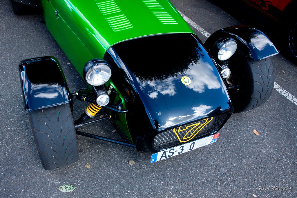 Caterham-01.jpg
