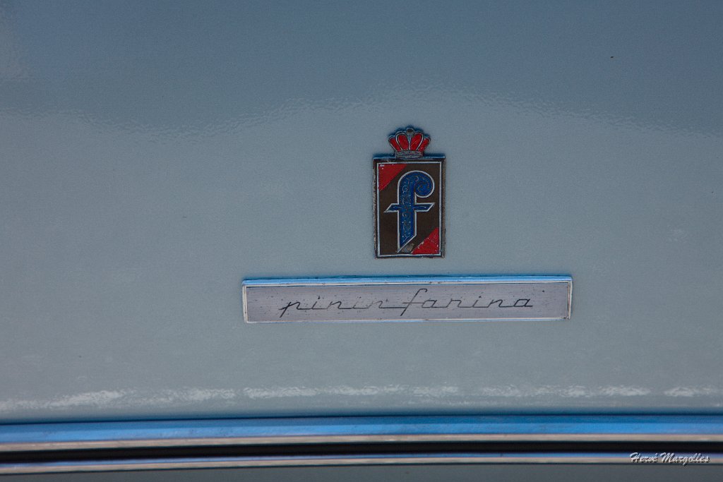 Fiat-130-Coupe-03.jpg