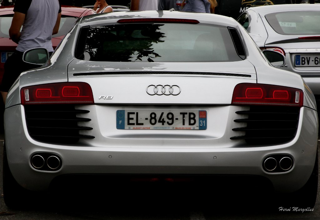 AUDI-R8-01.JPG