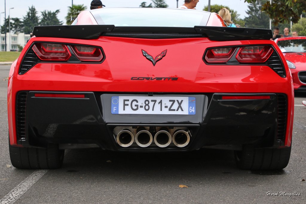 CHEVROLET-CORVETTE-01.JPG