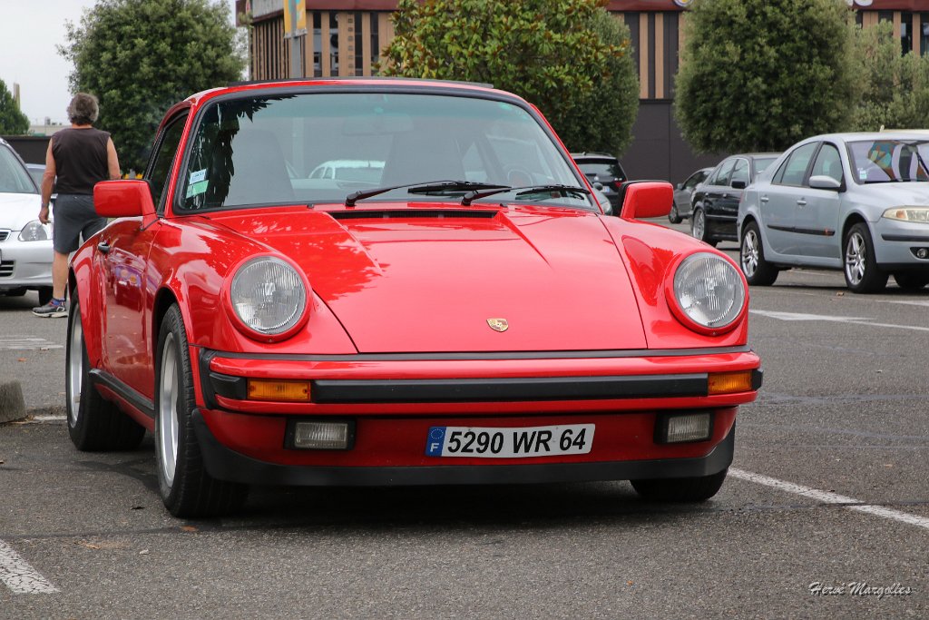 PORSCHE-02.JPG