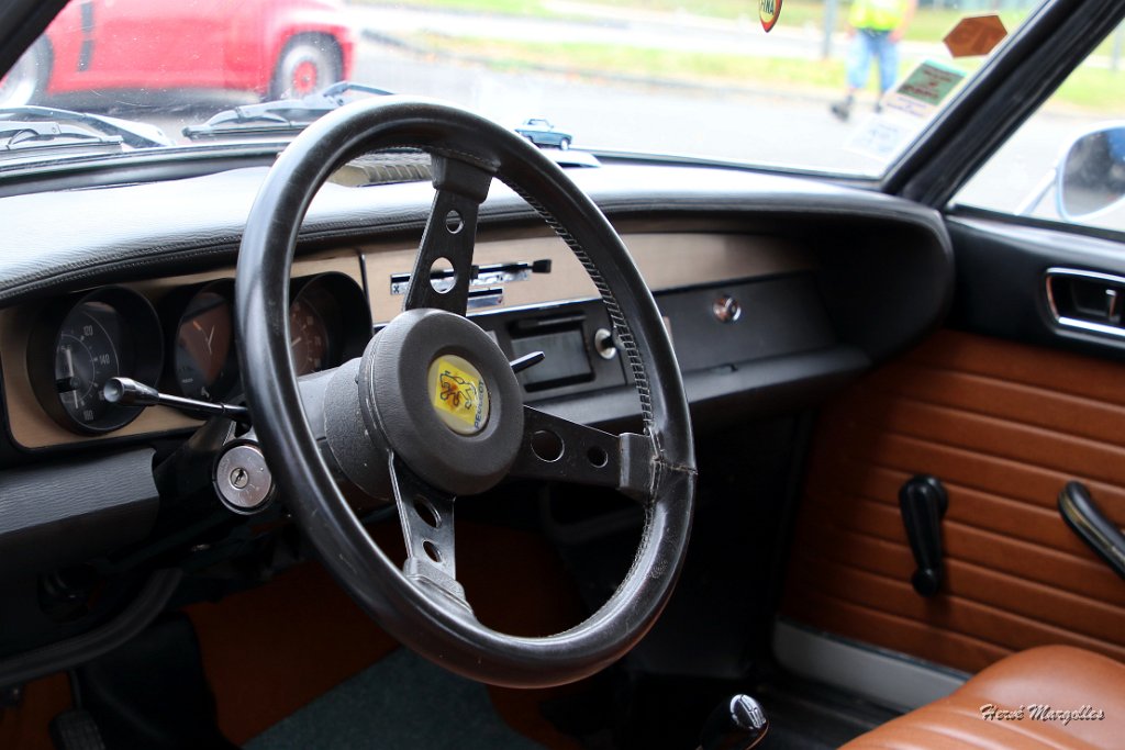 Peugeot-304S-02.JPG