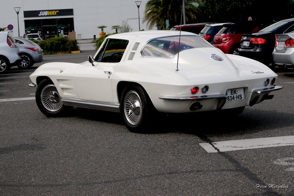 Chevrolet_Corvette-042.jpg