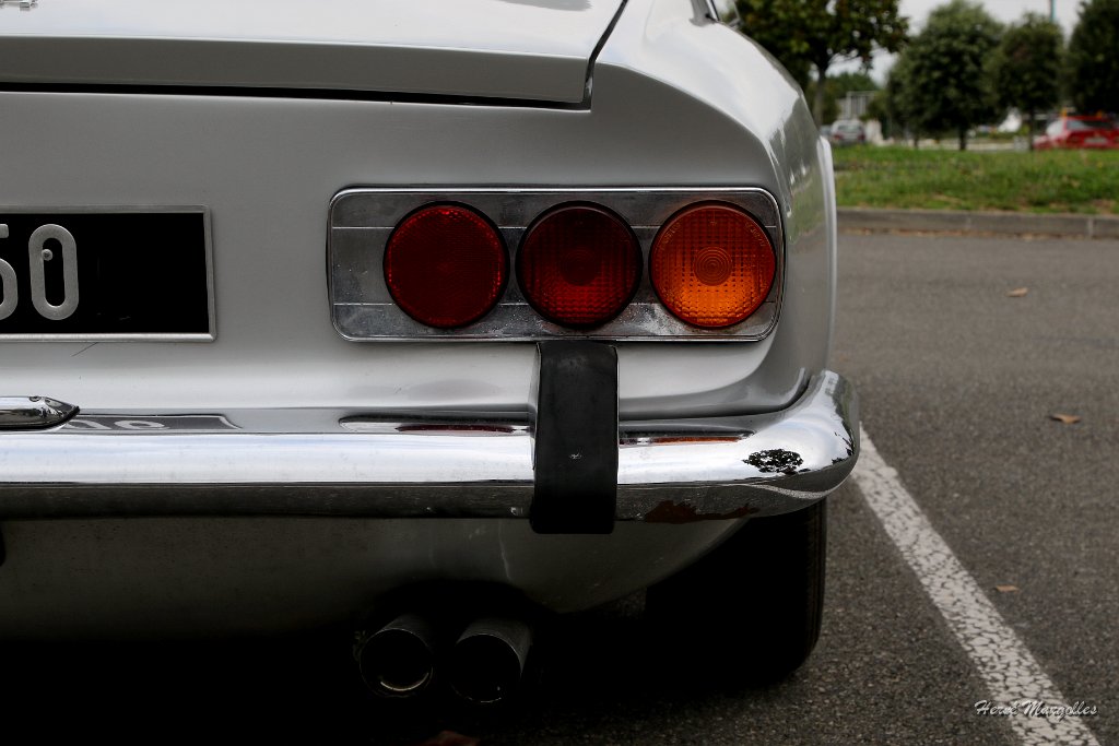 Ferrari_365GT_2+2-05.jpg