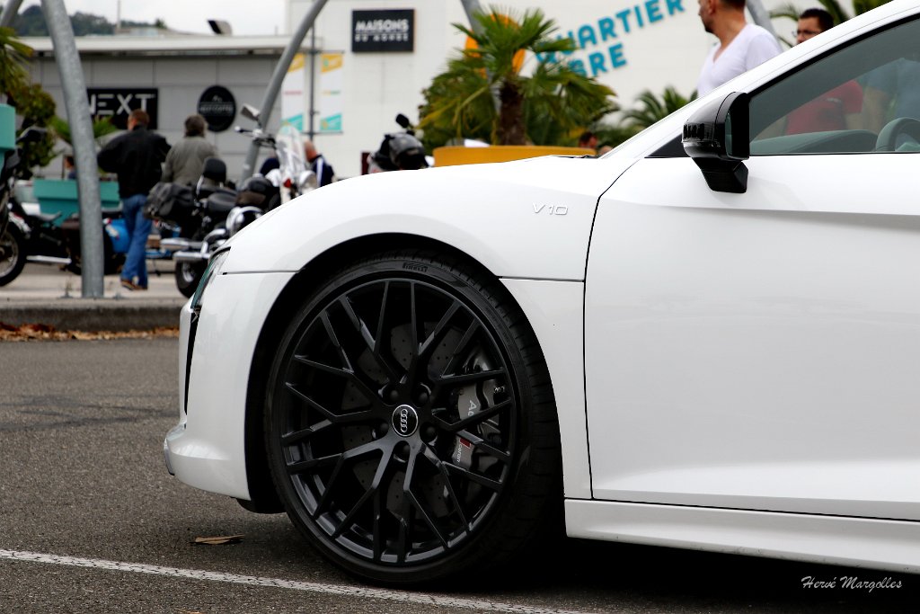 Audi-R8-V10.JPG