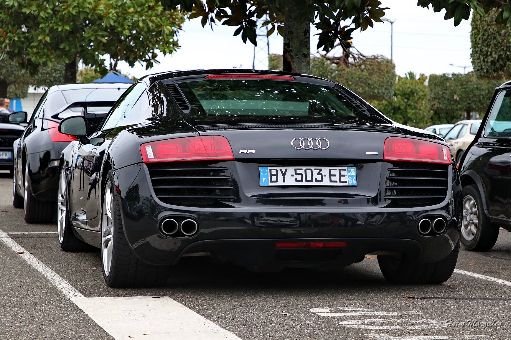 Audi-R8-V8.JPG