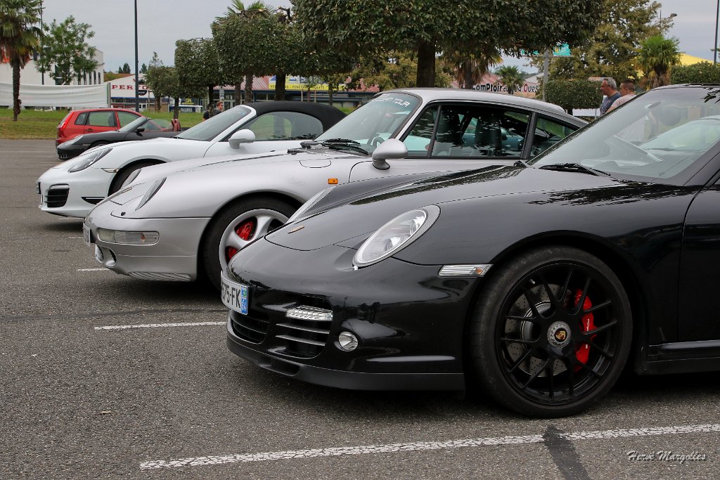 Porsche-01.jpg