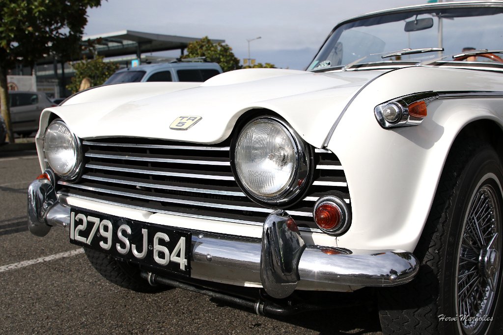 TRIUMPH-01.JPG