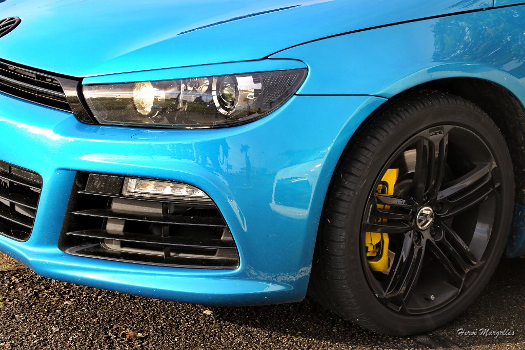 Volkswagen-.JPG