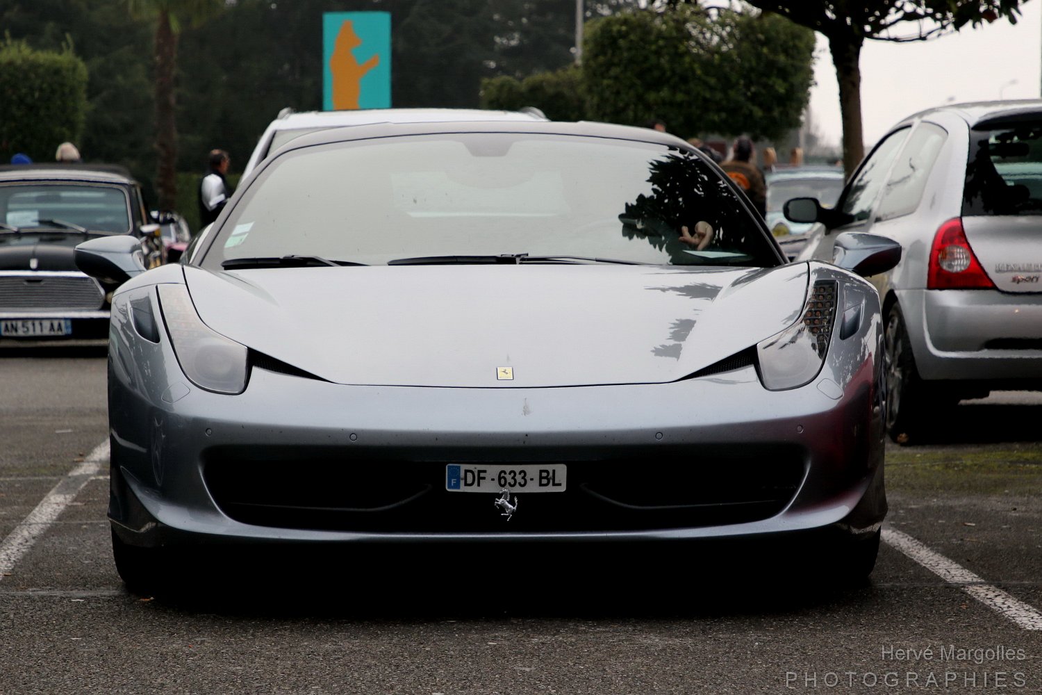 Ferrari--02.JPG