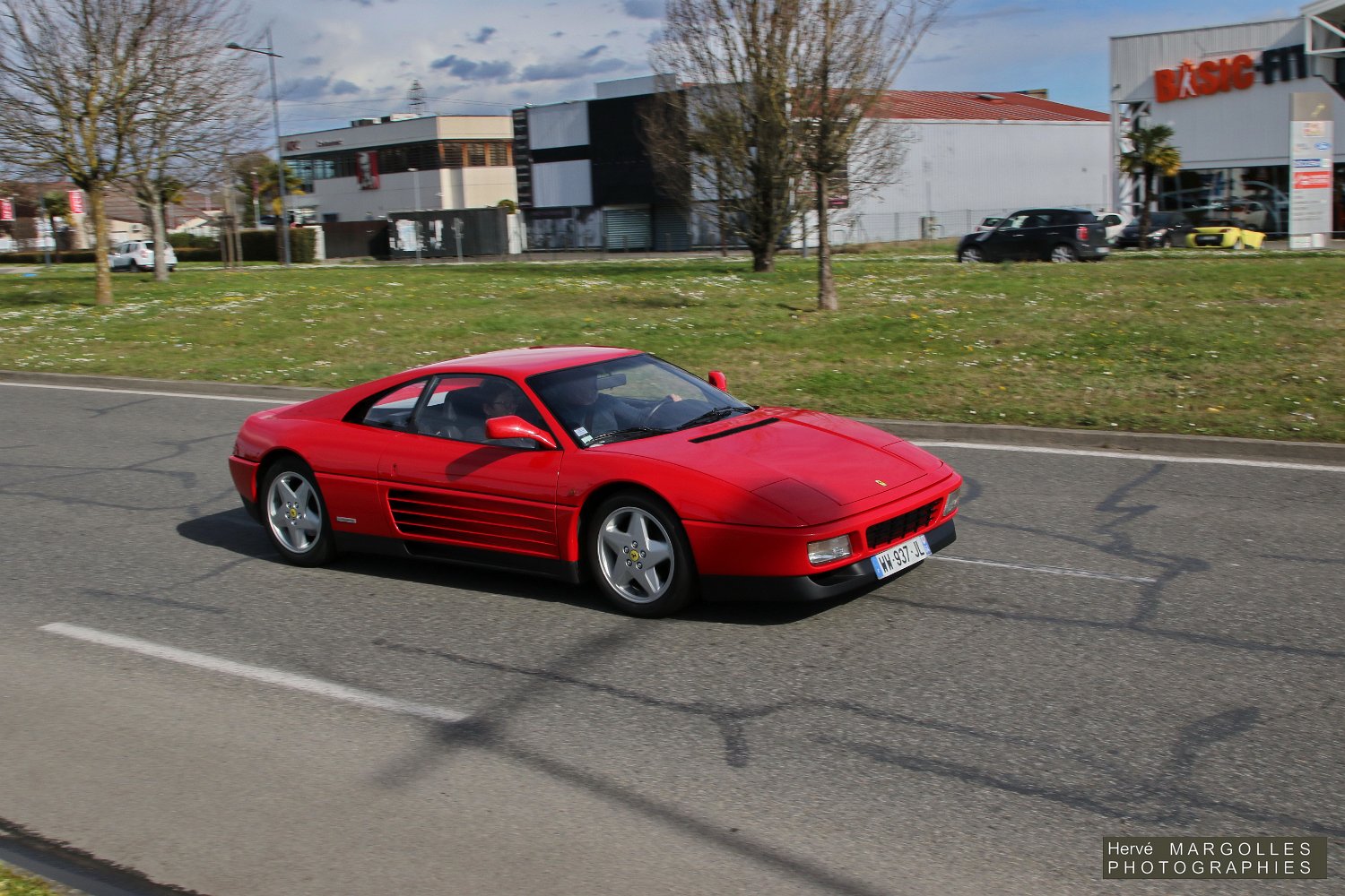 Ferrari-348TB-01.jpg