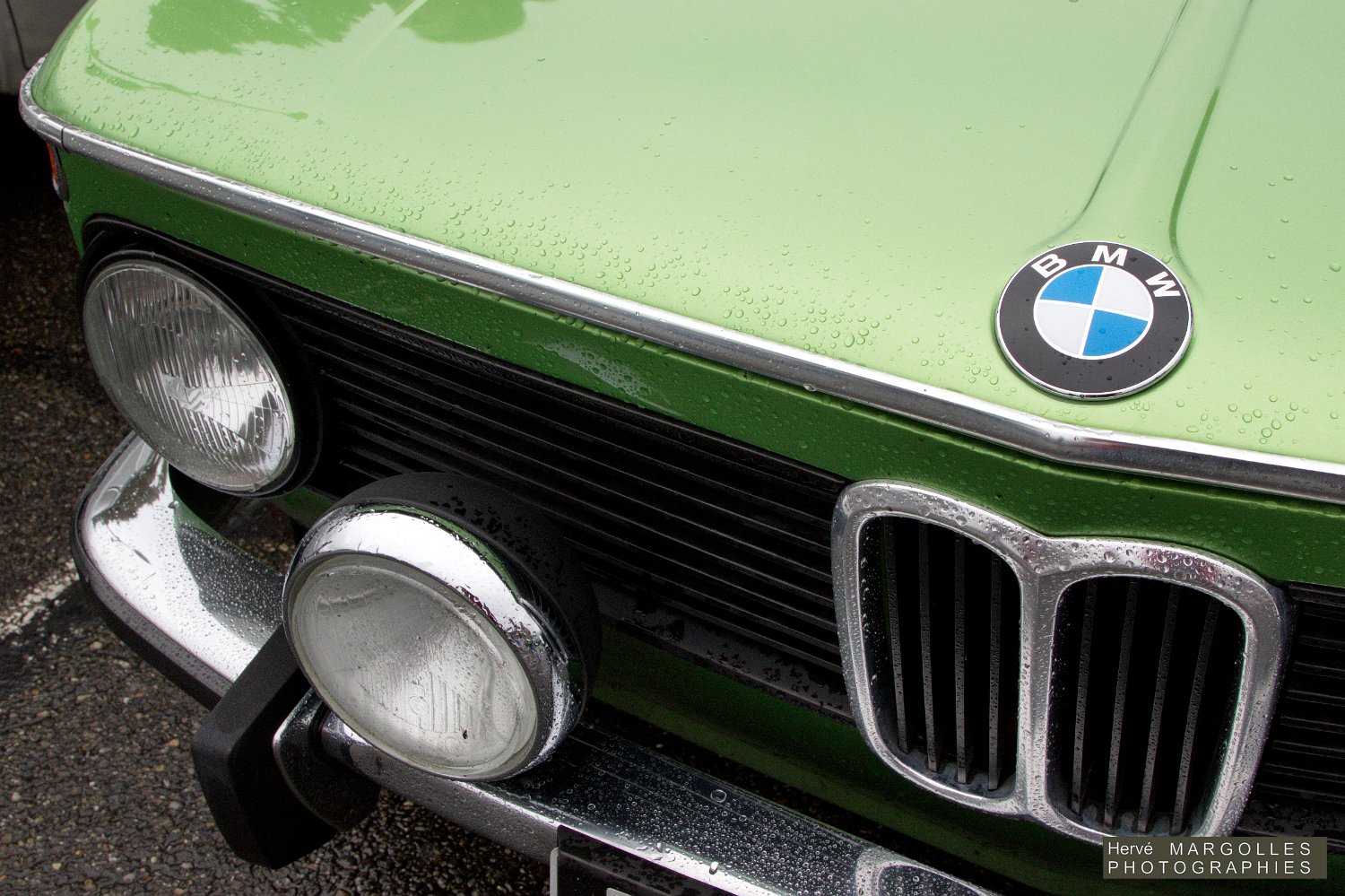 BMW-2002Tii-02.jpg