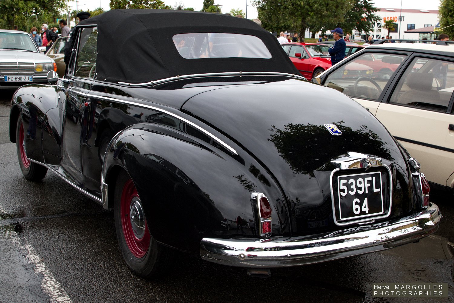 Peugeot-203-02.jpg