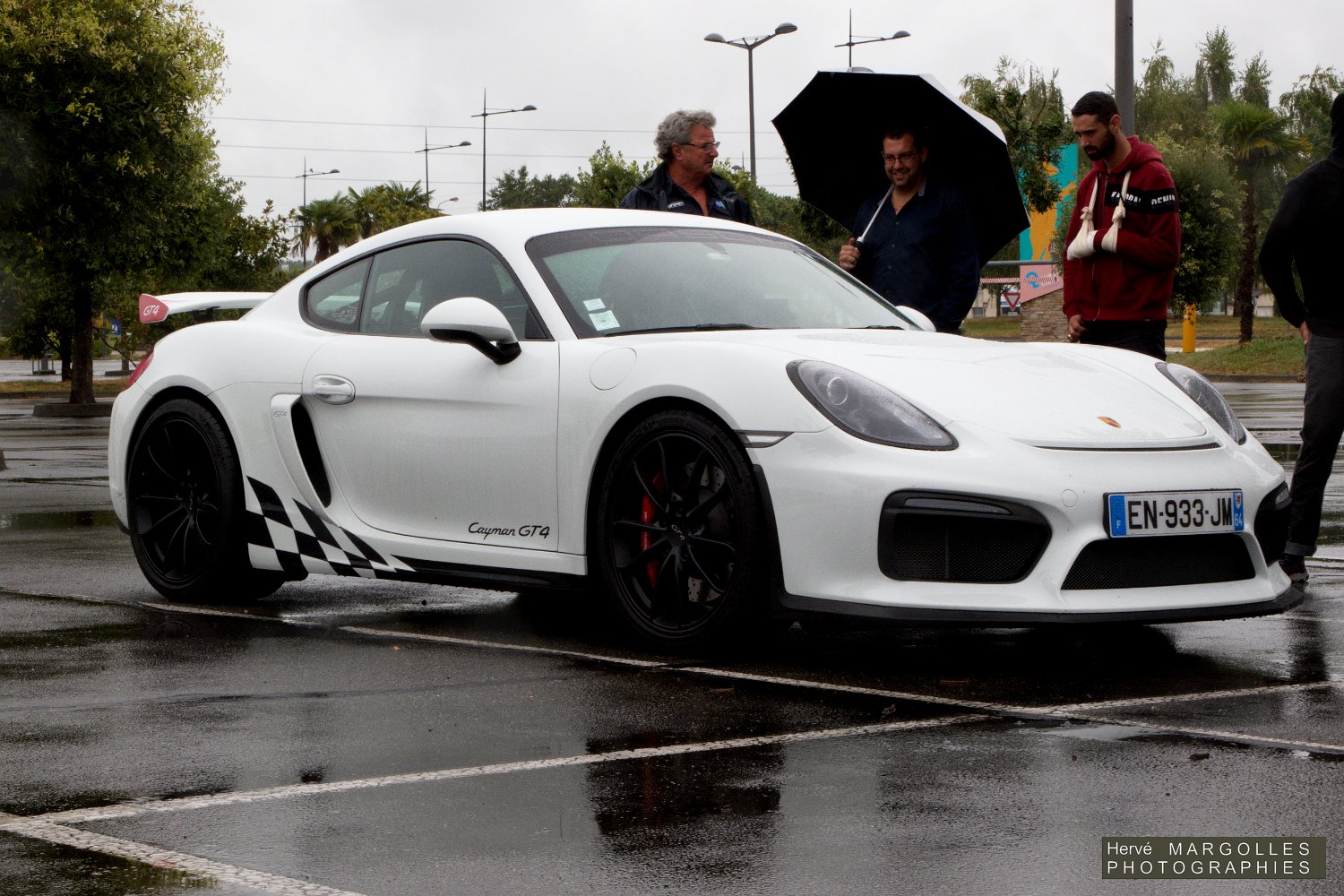 Porsche-Cayman-GT4-01.jpg
