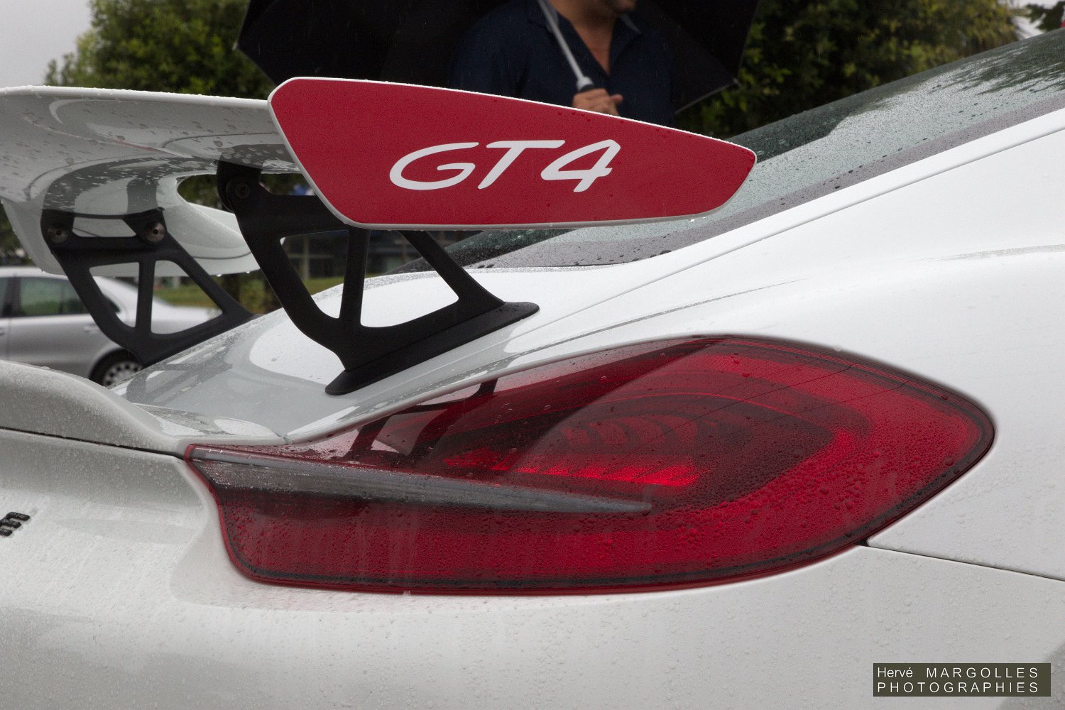 Porsche-Cayman-GT4-02.jpg