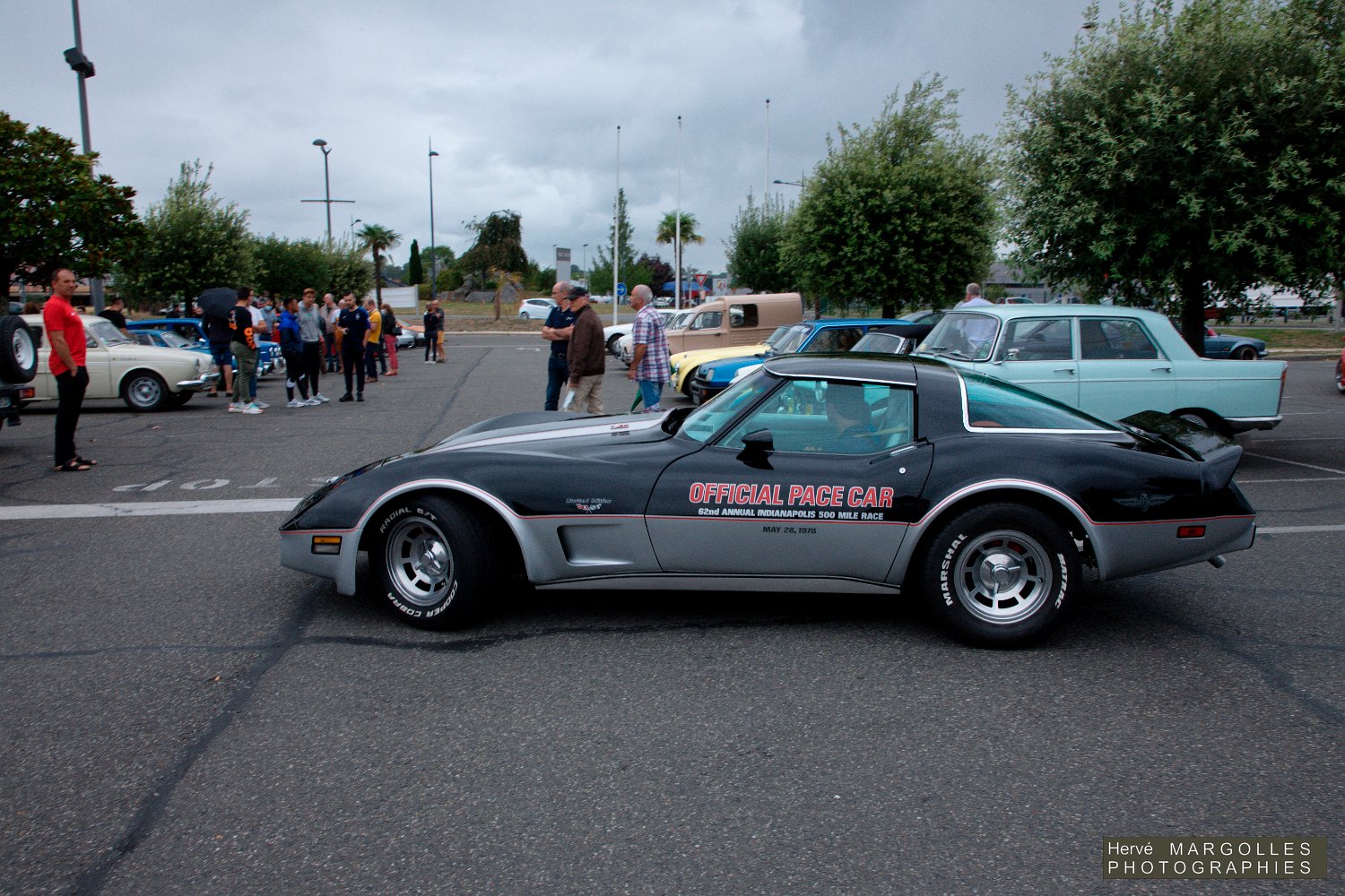 Chevrolet-Corvette_02.jpg
