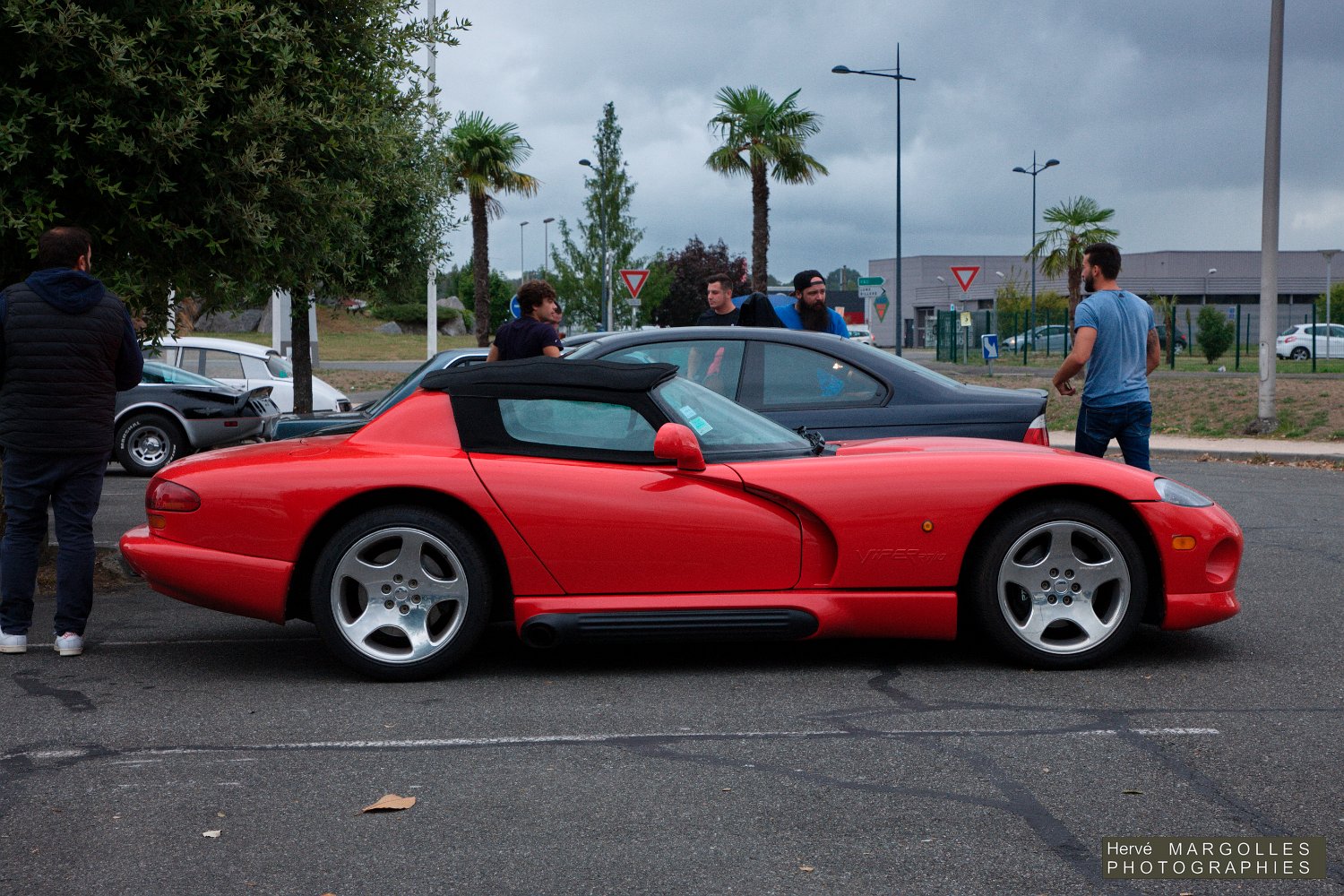 Dodge-Viper_02.jpg