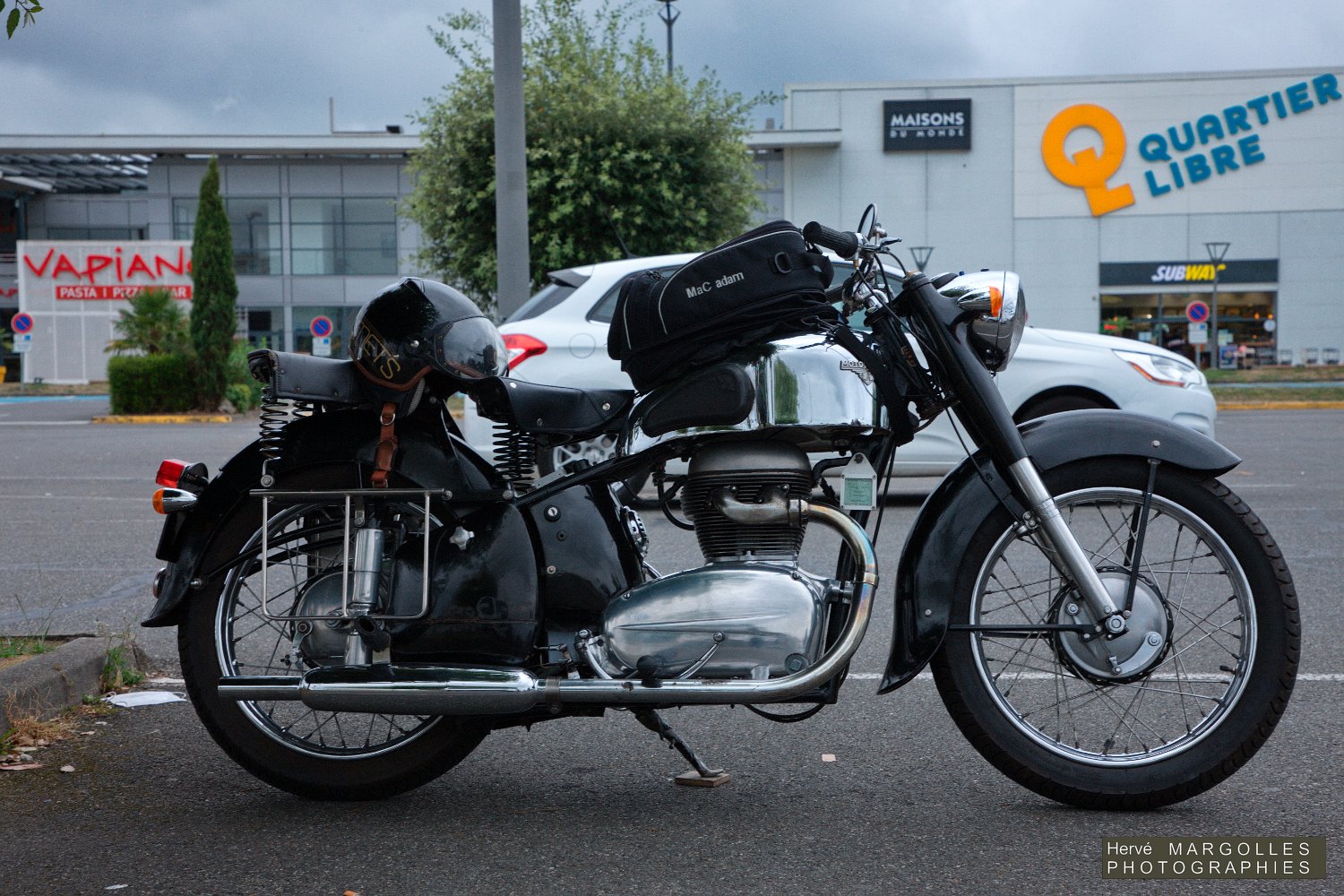 Moto_01.jpg