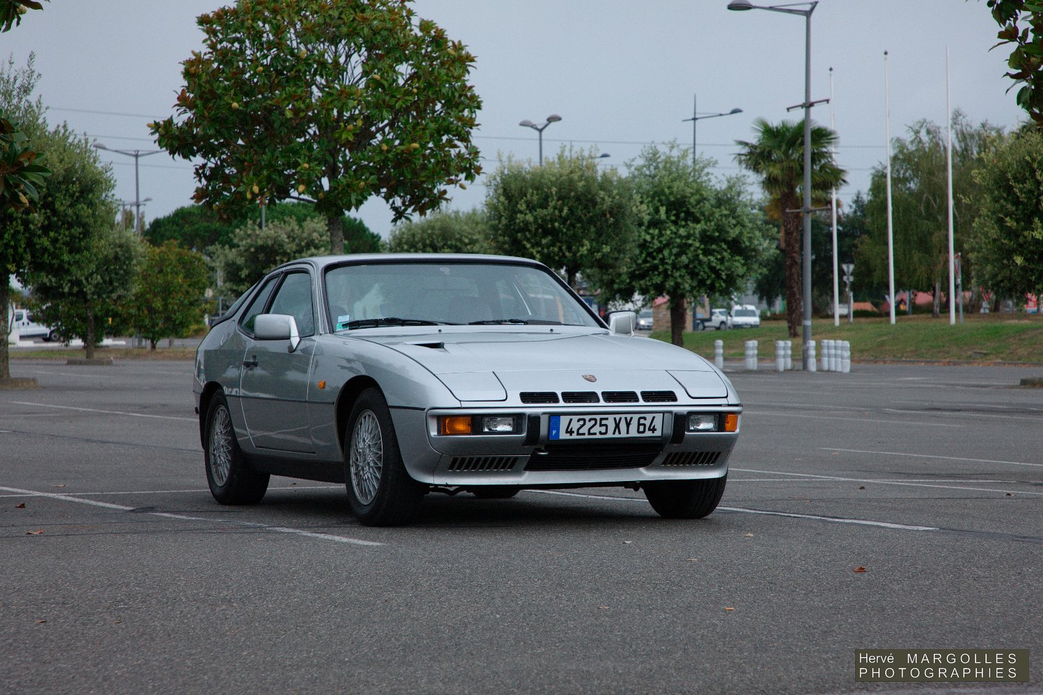 Porsche-924_01.jpg