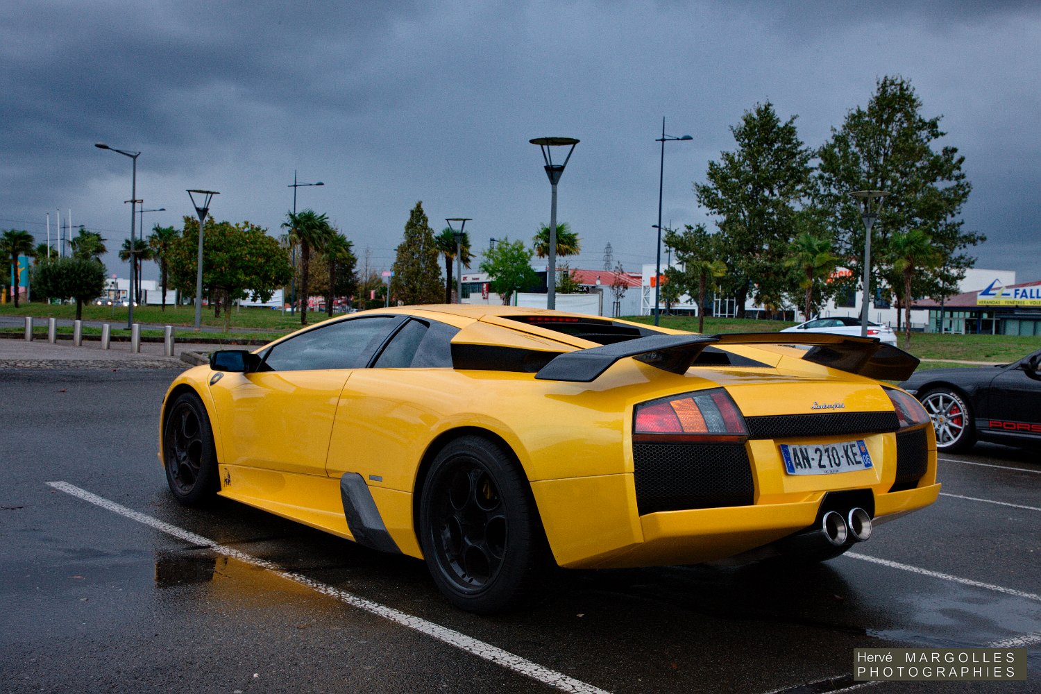 Lamborghini-01.jpg