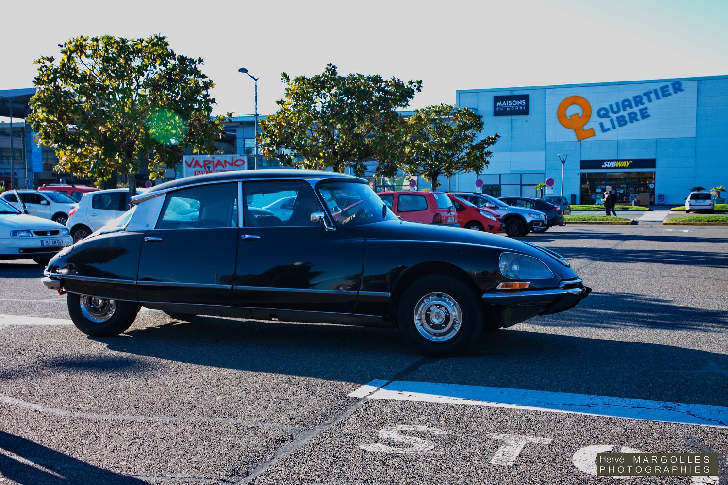 CitroenDS-01.jpg