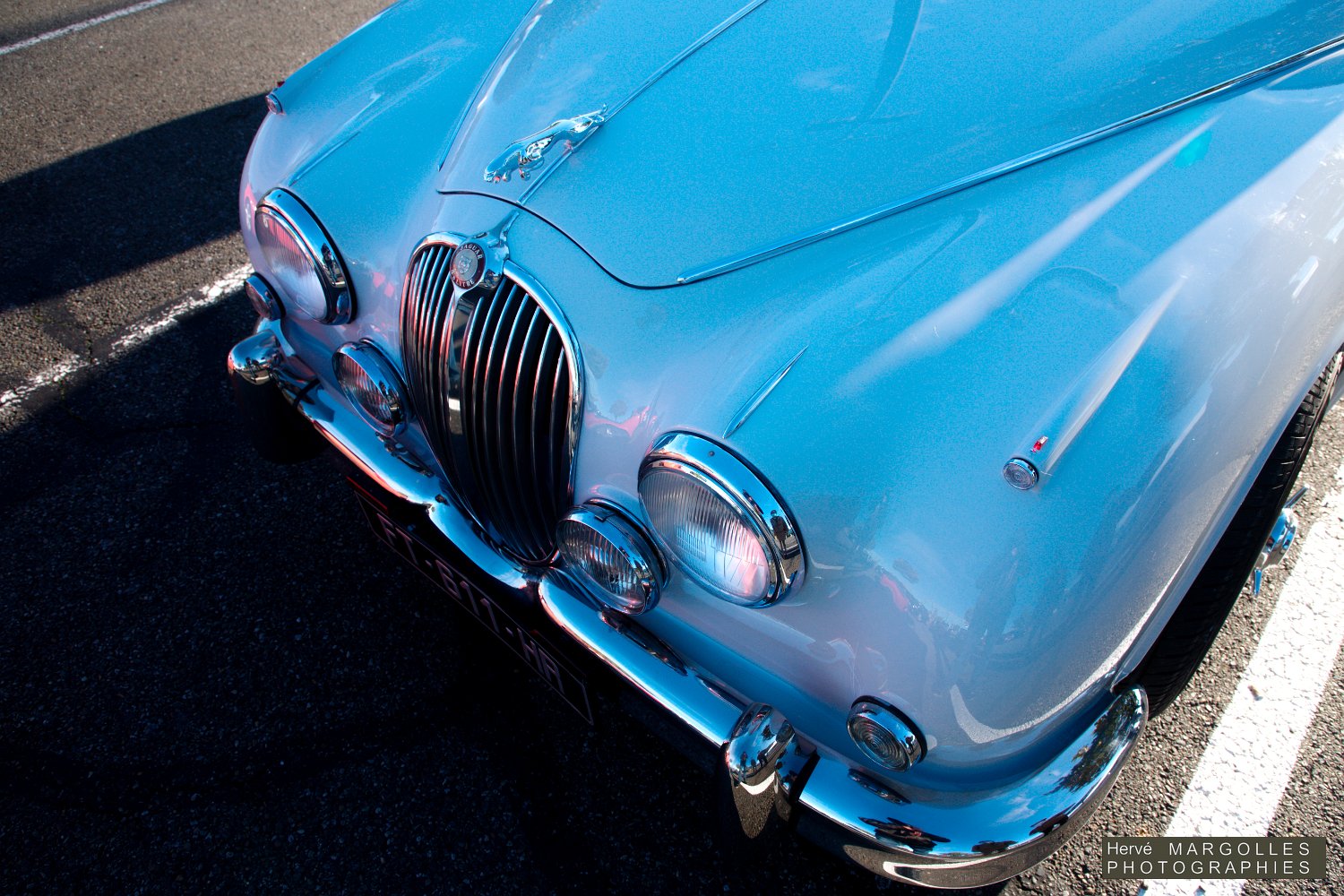 Jaguar-MKII-03.jpg