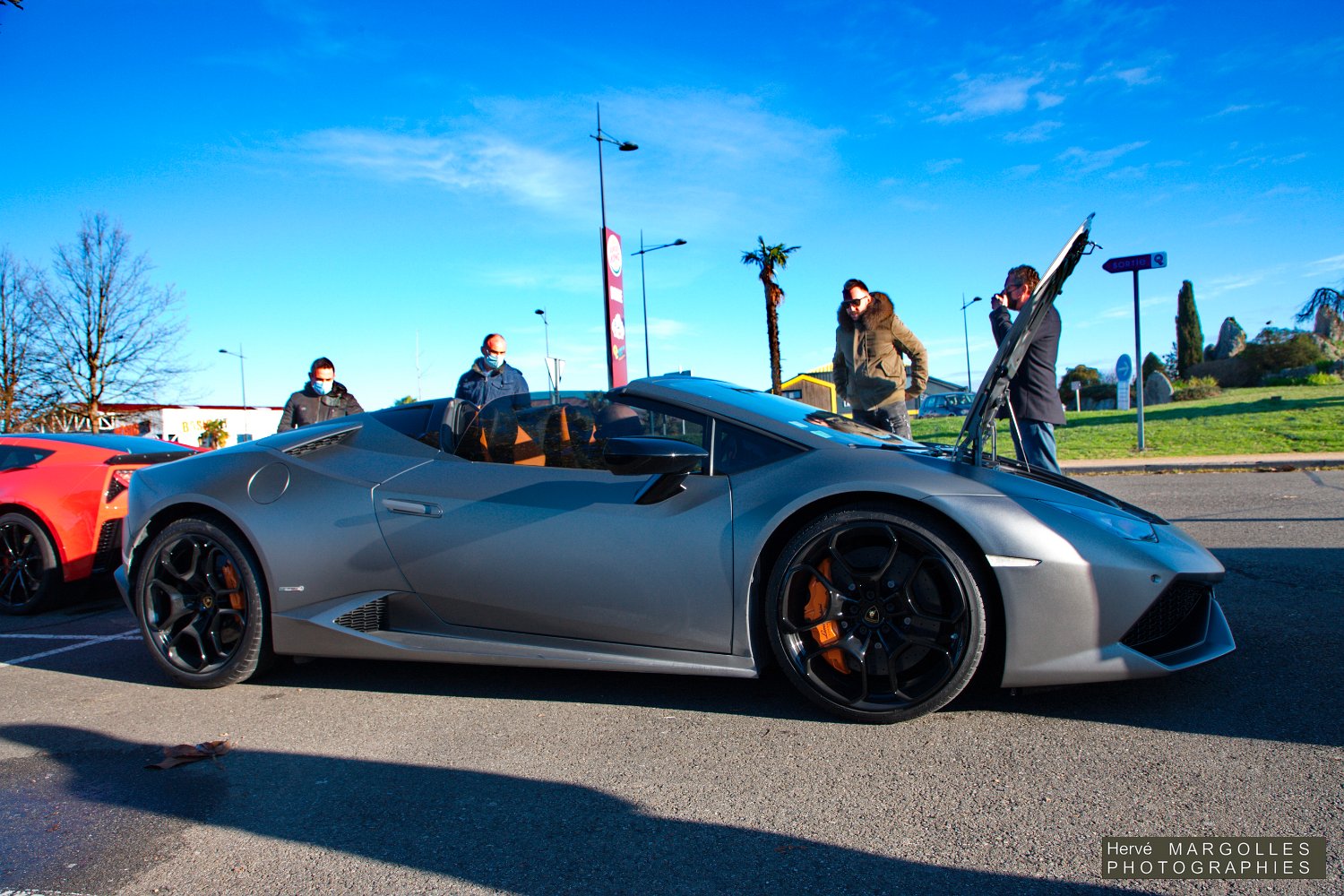 Lamborghini-01.jpg