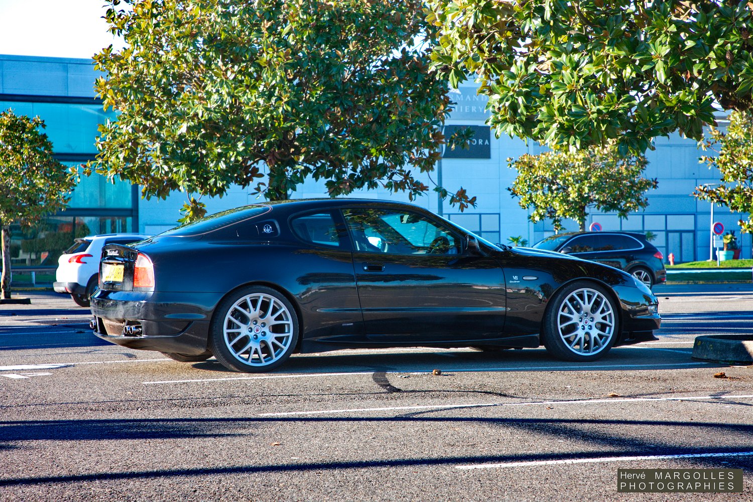 Maserati-01.jpg