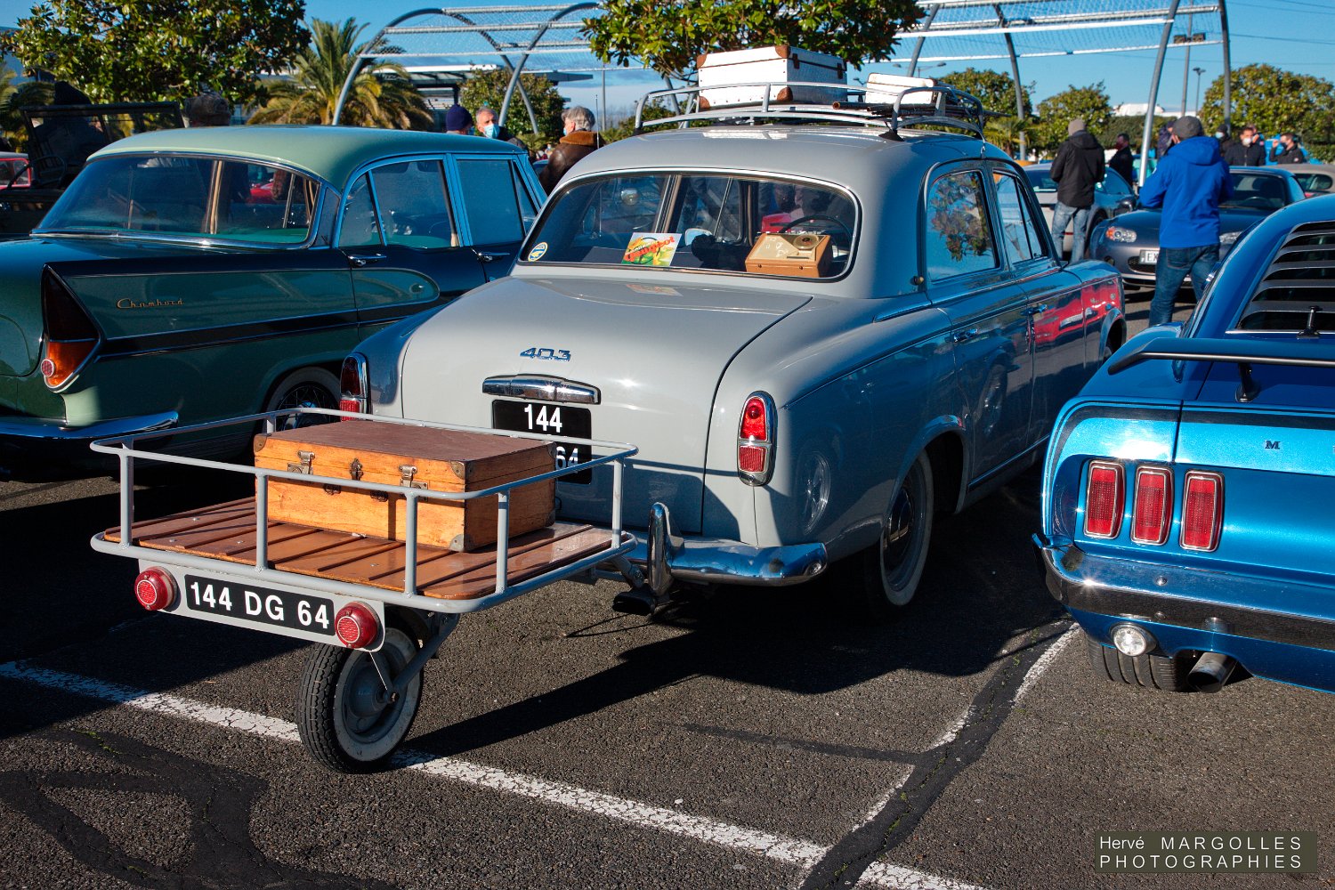 Peugeot-403-01.jpg