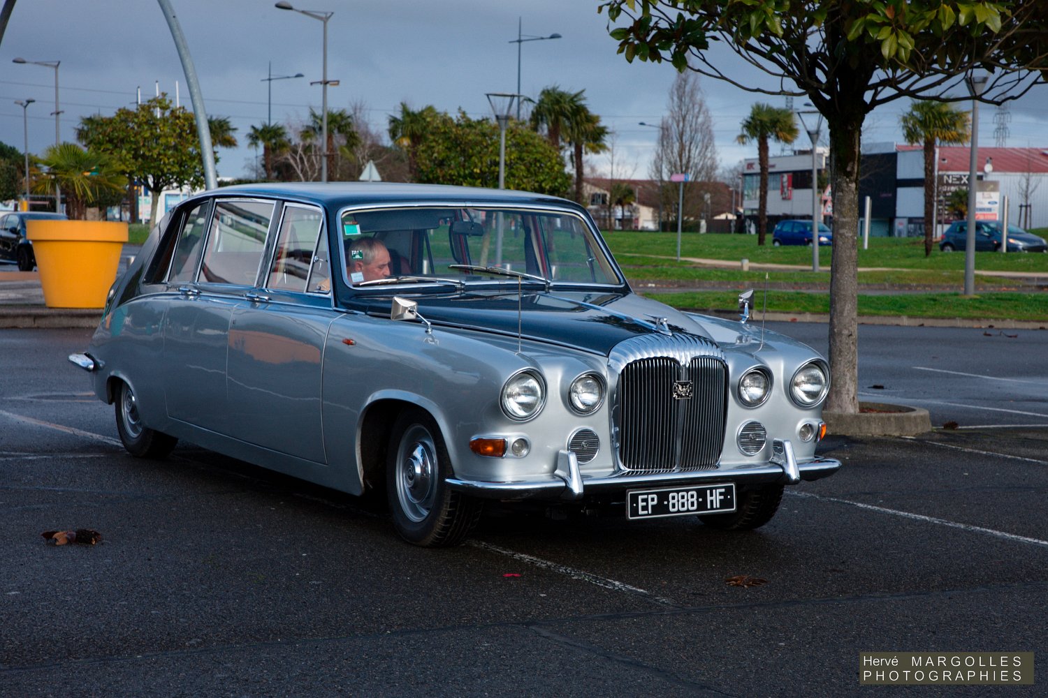 Daimler-01.jpg