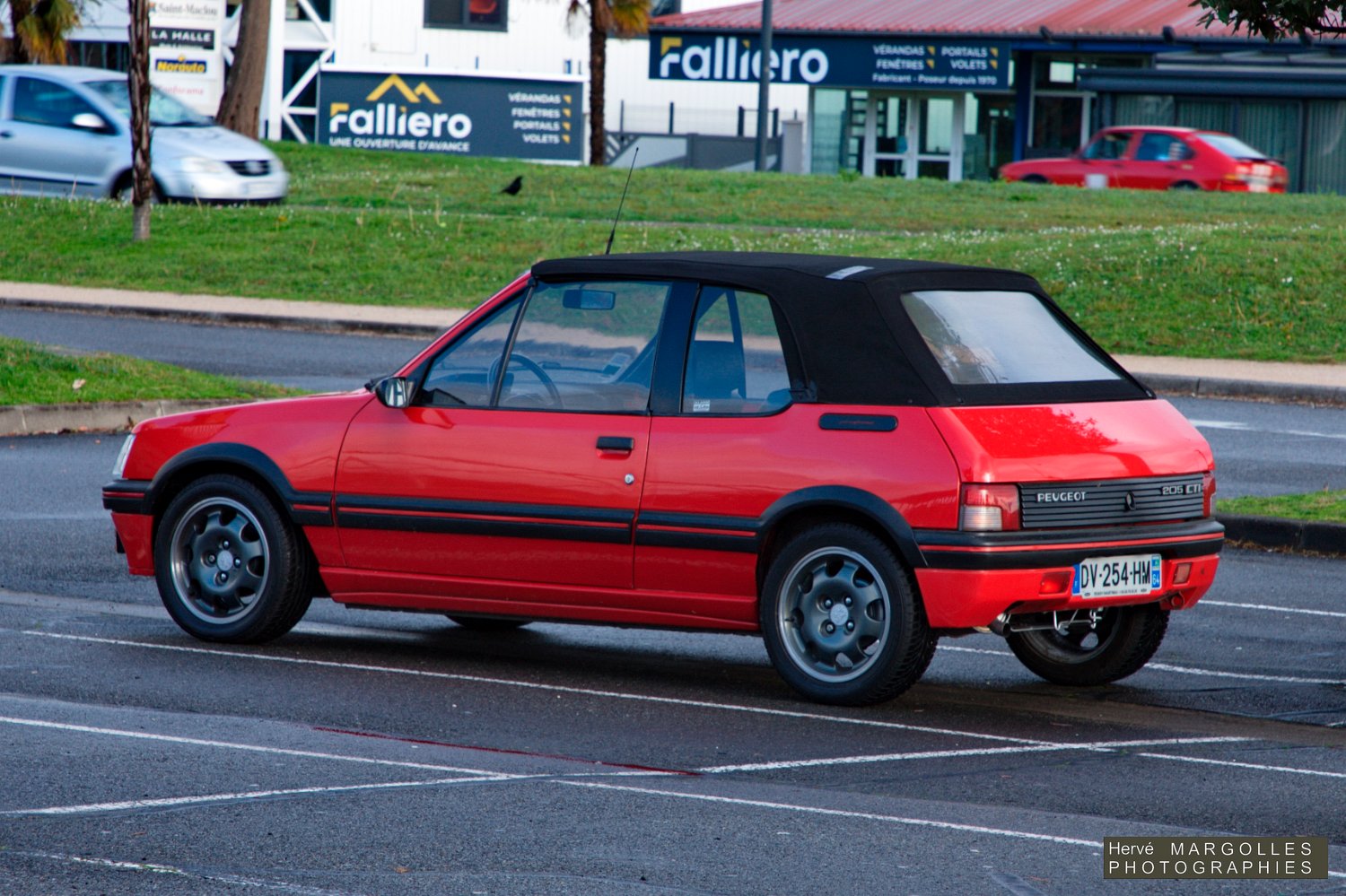 Peugeot-205CTi-01.jpg