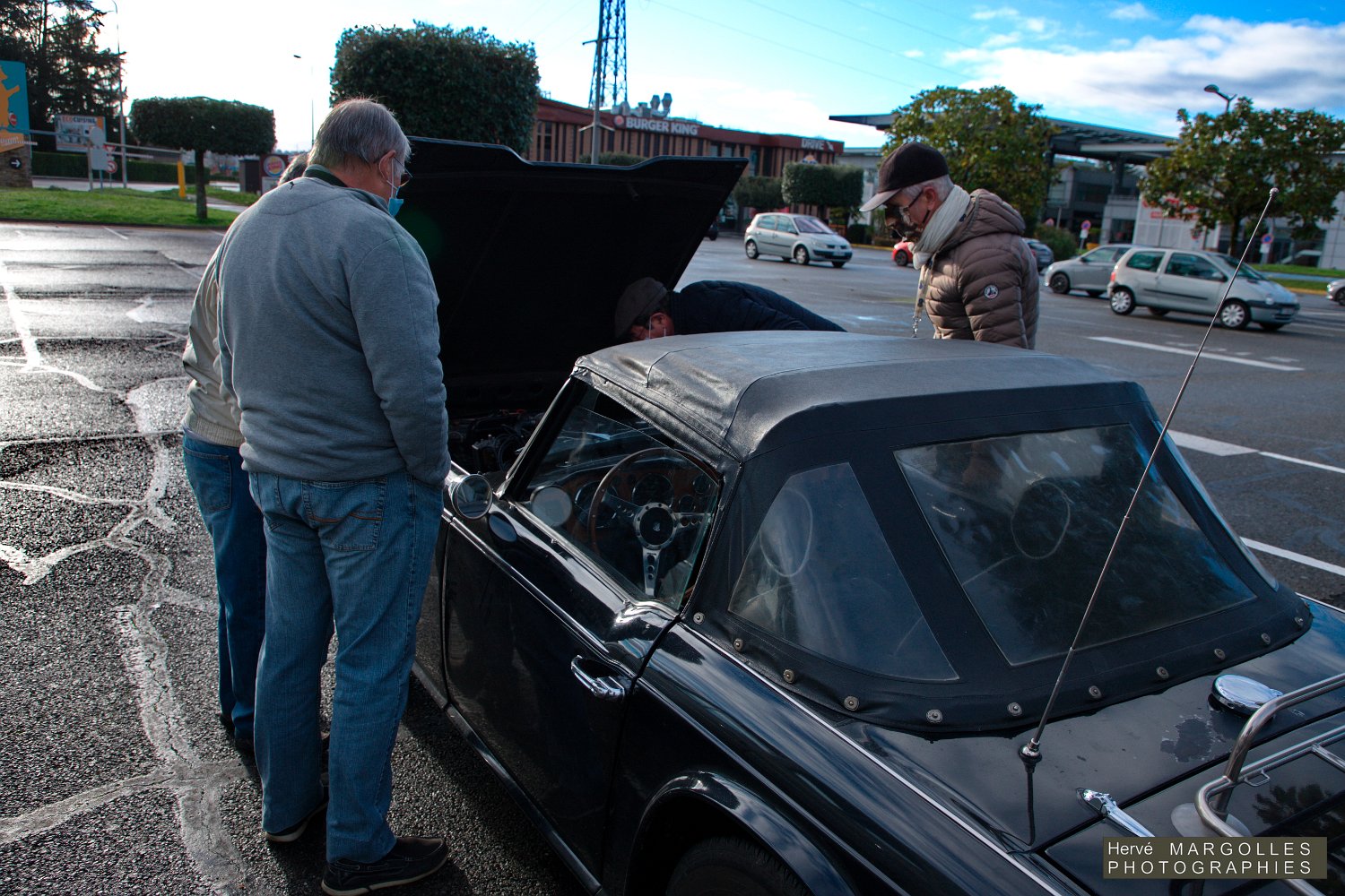 Triumph-TR4-02.jpg