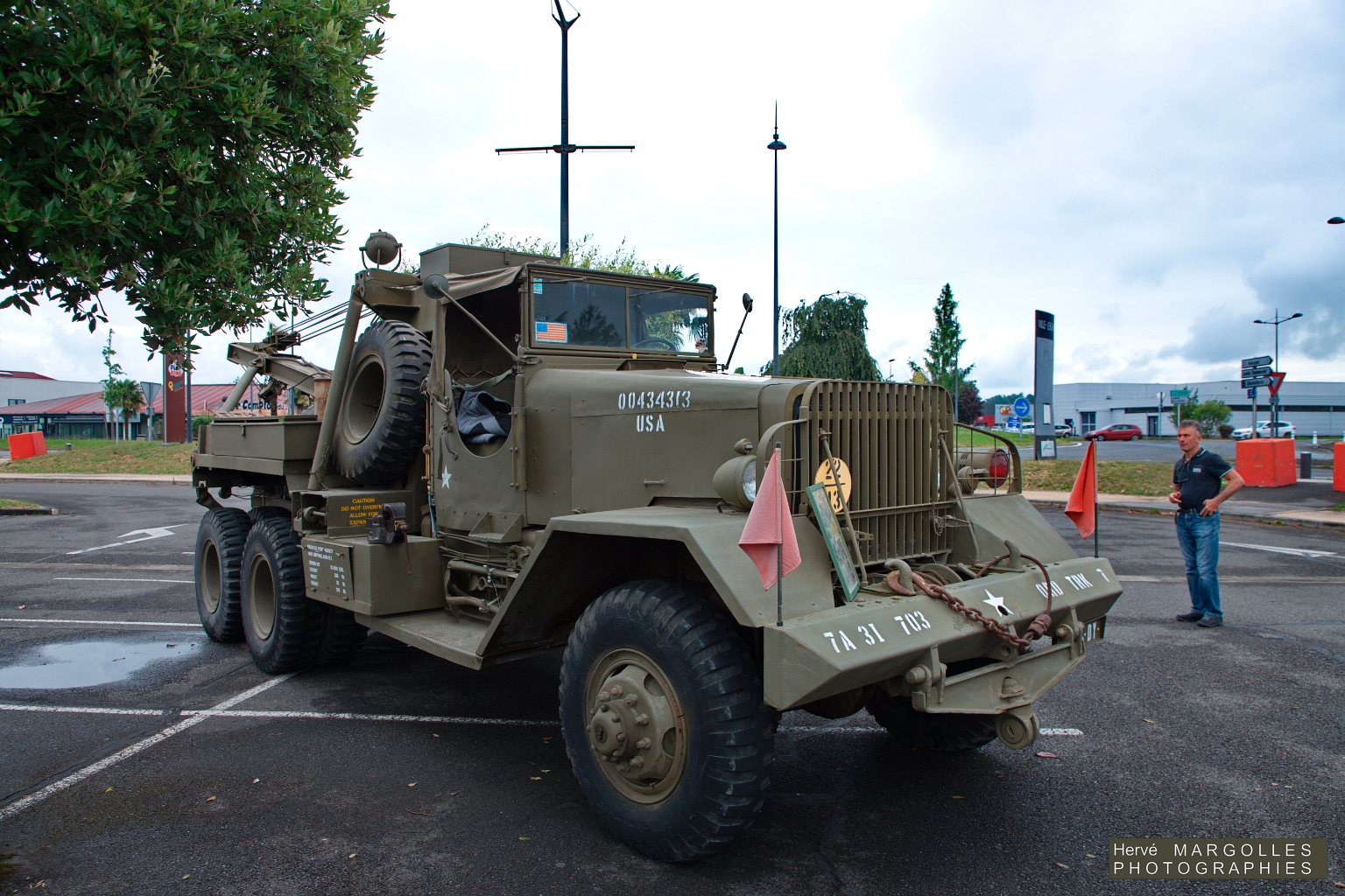 Jeep-02.jpg