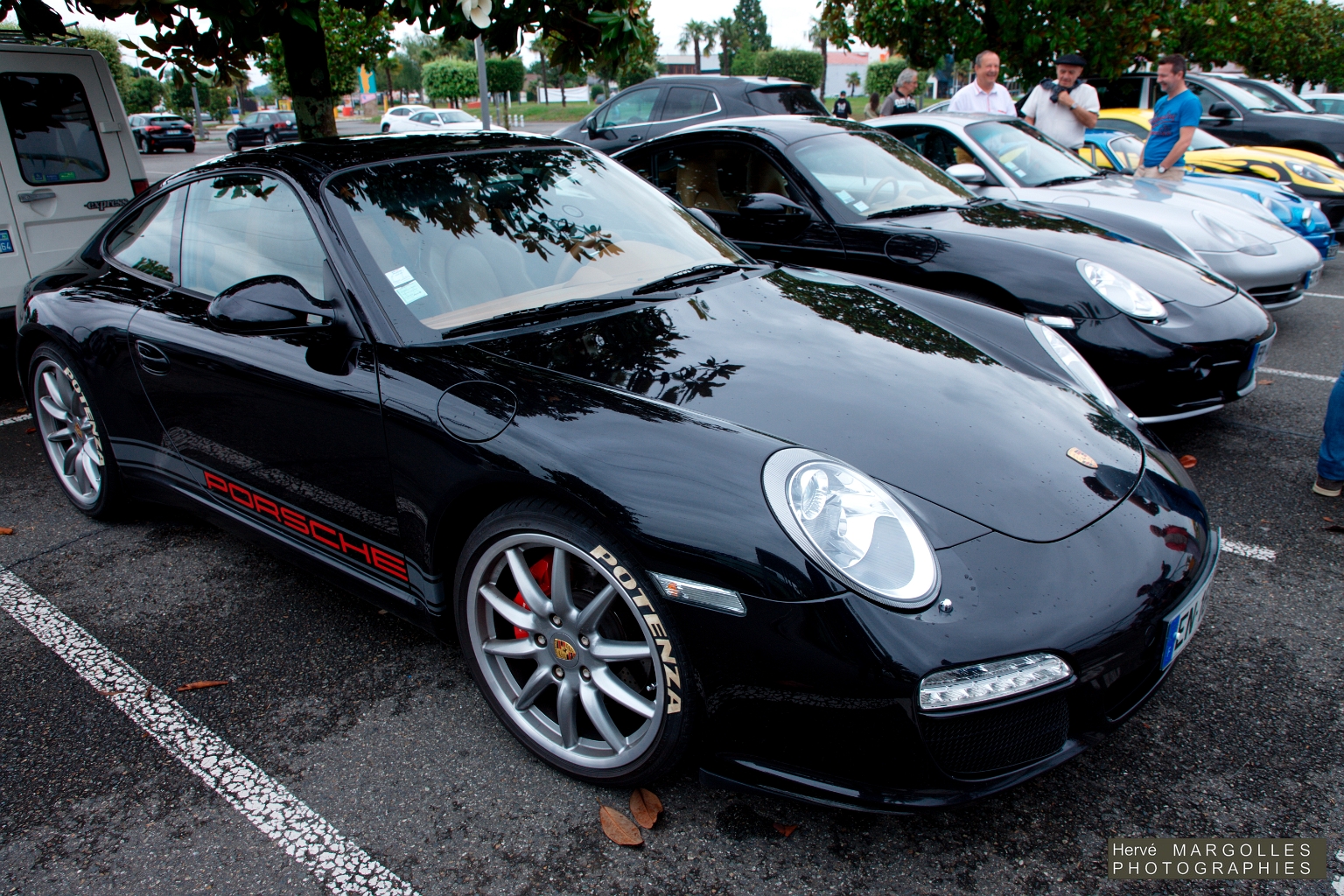 Porsche-01.jpg