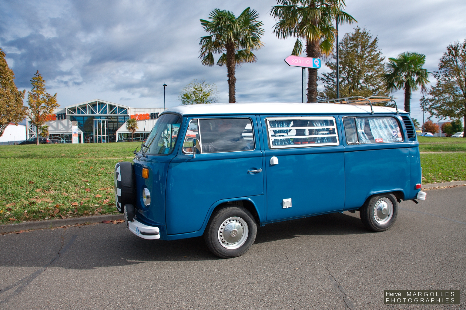 VW-Combi-01.jpg