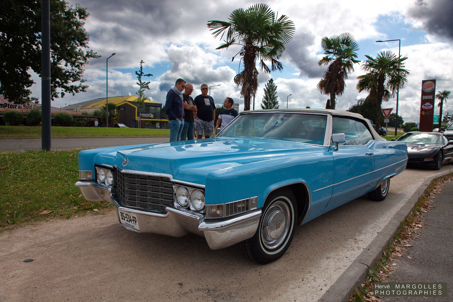 Cadillac_01.jpg