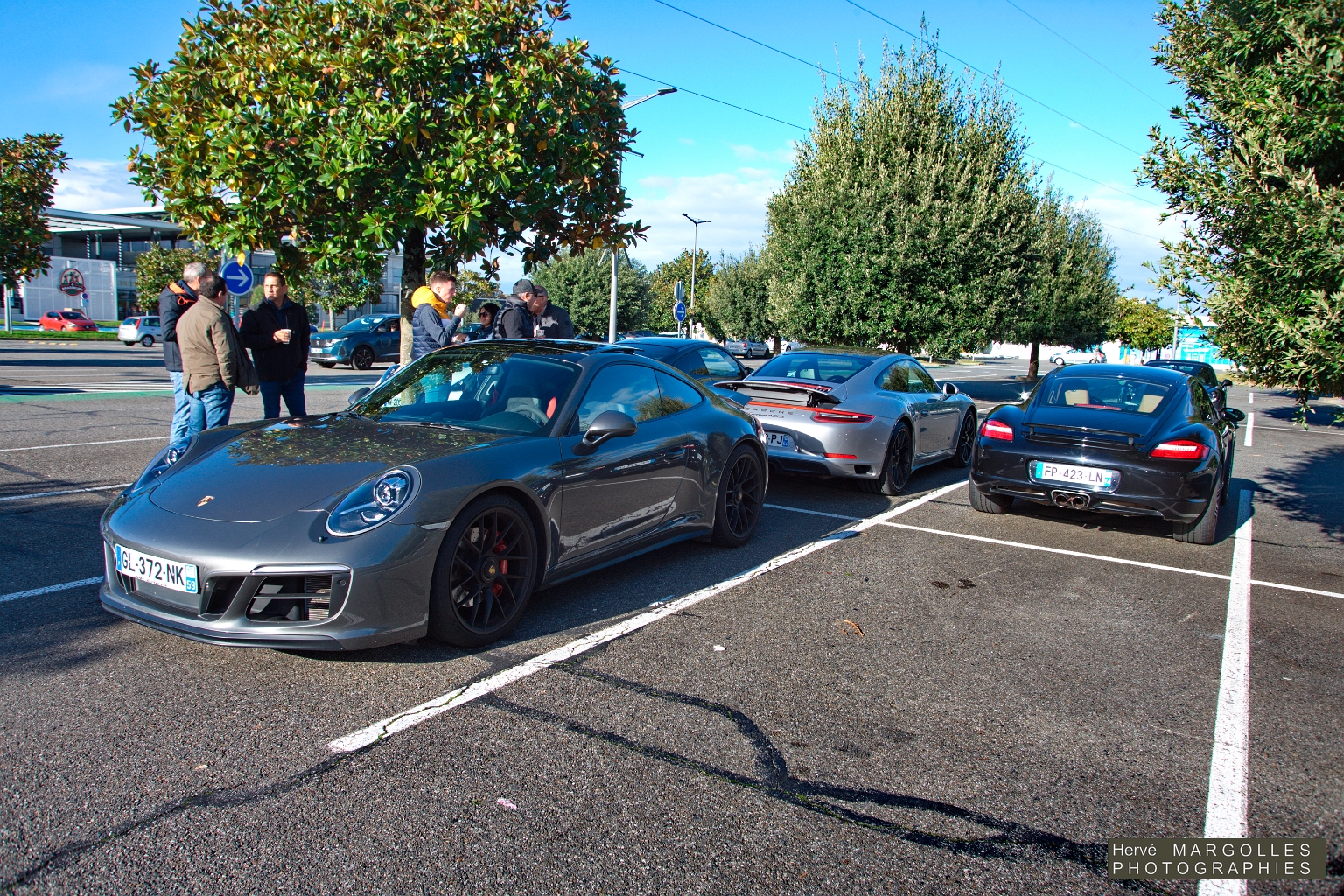 Porsche-01.jpg