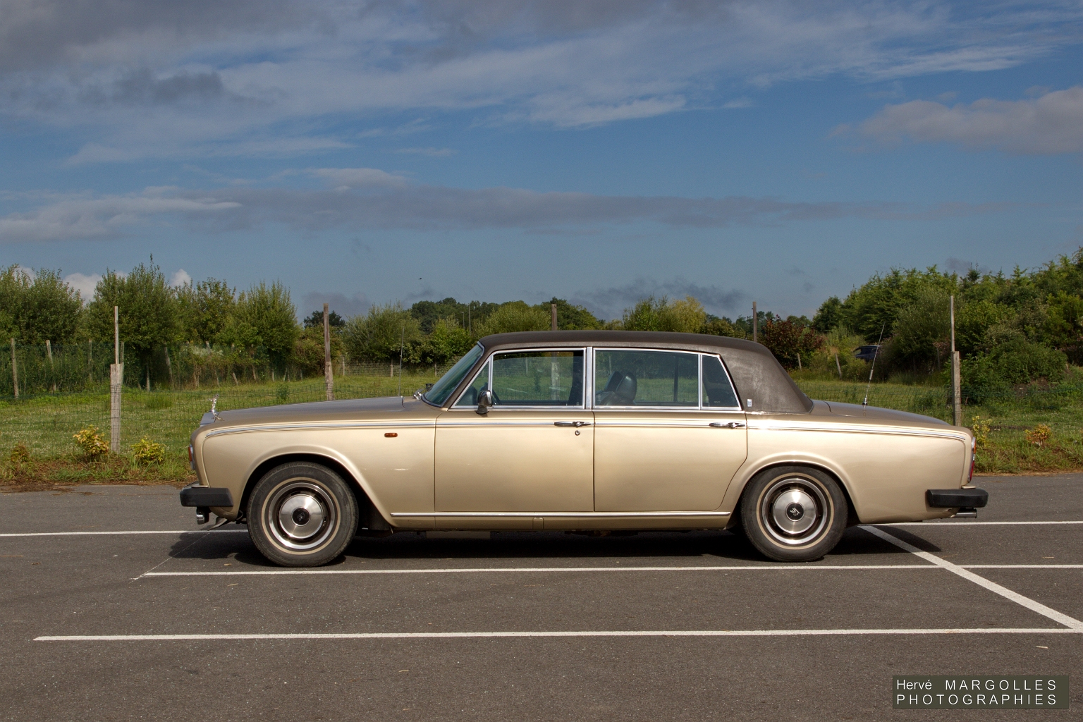 Rolls-Royce-01.jpg