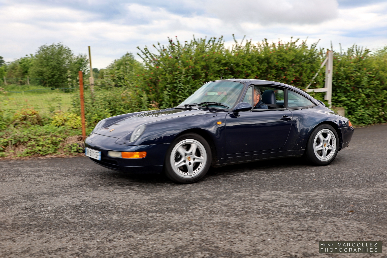 Porscche-911S4.jpg